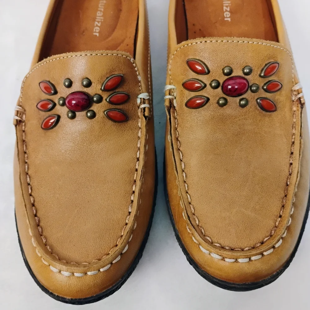 Naturalizer Brown Loafer Shoes Slip On Womens 6.5 Leather Bead Embellishments